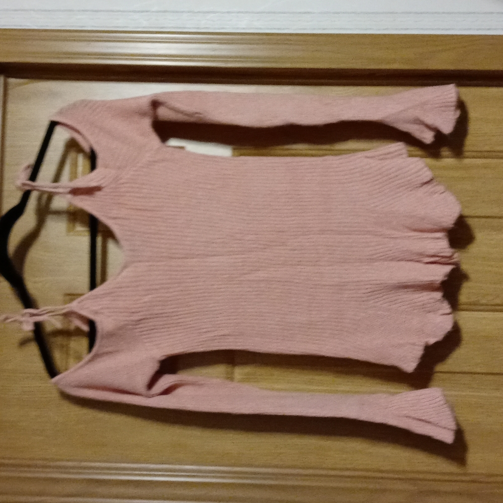 ❤️"Express" brand off the shoulder sweater. Size XS. - Picture 2 of 3